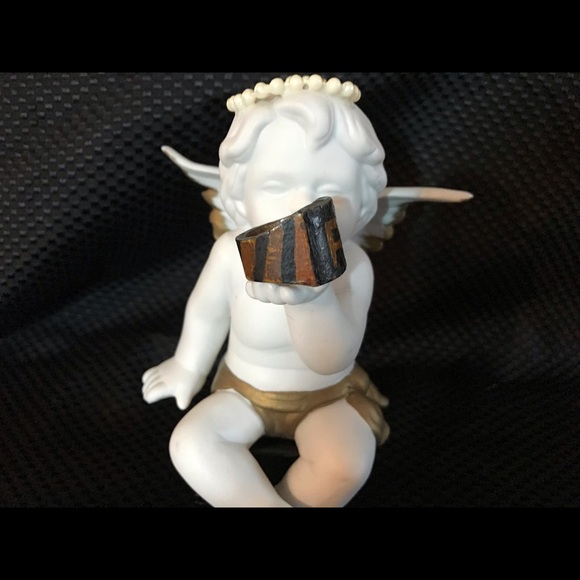 HANDMADE WOODEN TRAMP ART VINTAGE R SIGNET RING - Picture 2 of 7